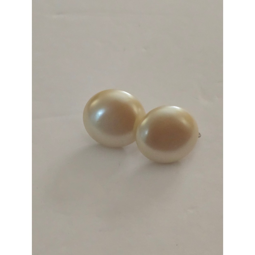 Vintage Marvella Faux Pearl Button Earrings Screw Back Clip On Cream Silver Tone